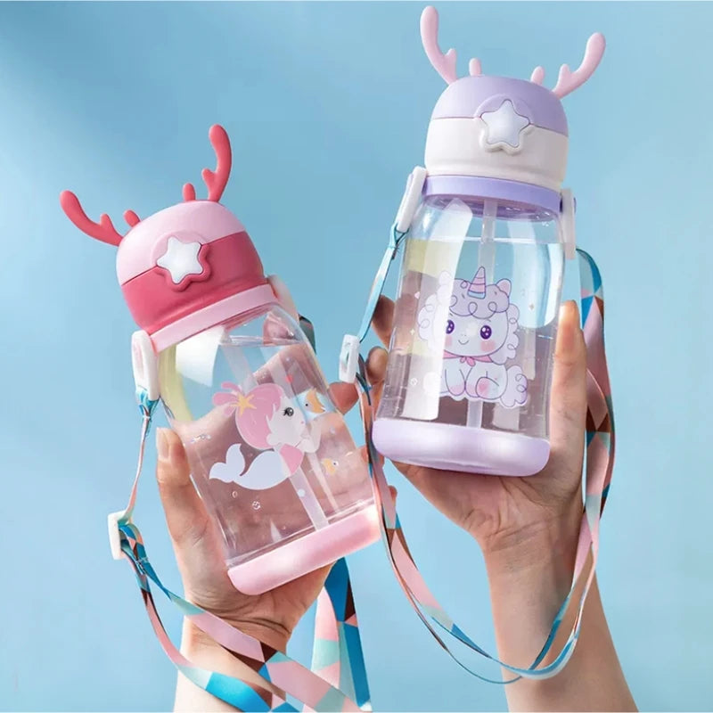 Copo para crianças, copos de desenhos animados criativos com canudos, garrafas de água portáteis ao ar livre